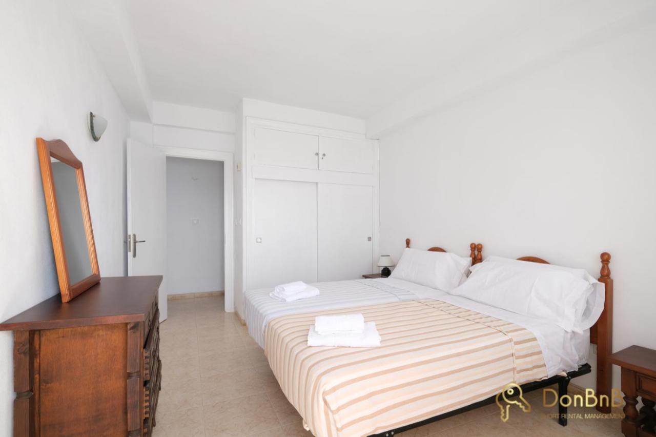 Apartamento Con Piscina En La Primera Linea De Playa De Фуeнхирола Екстериор снимка