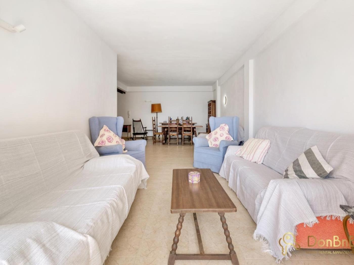 Apartamento Con Piscina En La Primera Linea De Playa De Фуeнхирола Стая снимка
