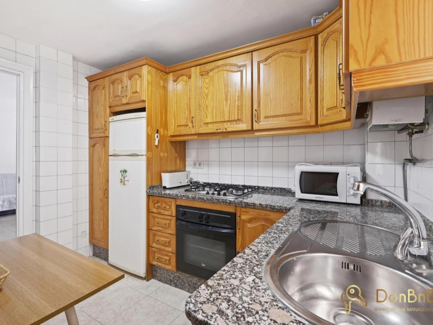 Apartamento Con Piscina En La Primera Linea De Playa De Фуeнхирола Стая снимка