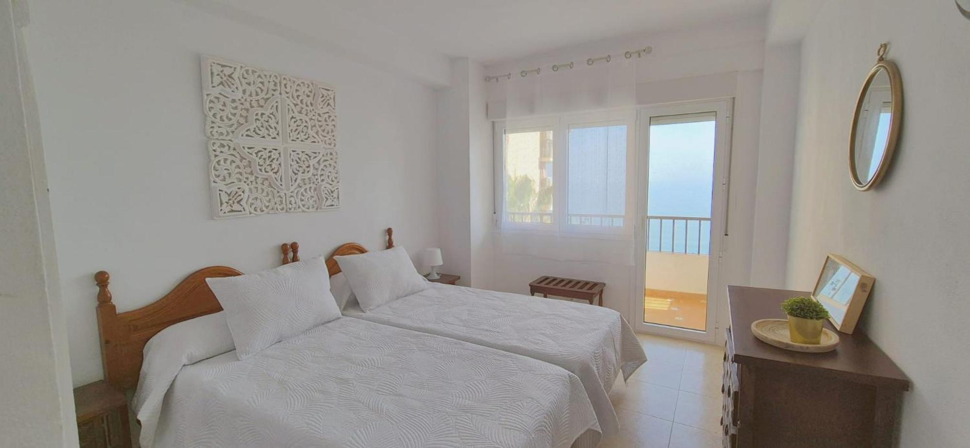 Apartamento Con Piscina En La Primera Linea De Playa De Фуeнхирола Екстериор снимка