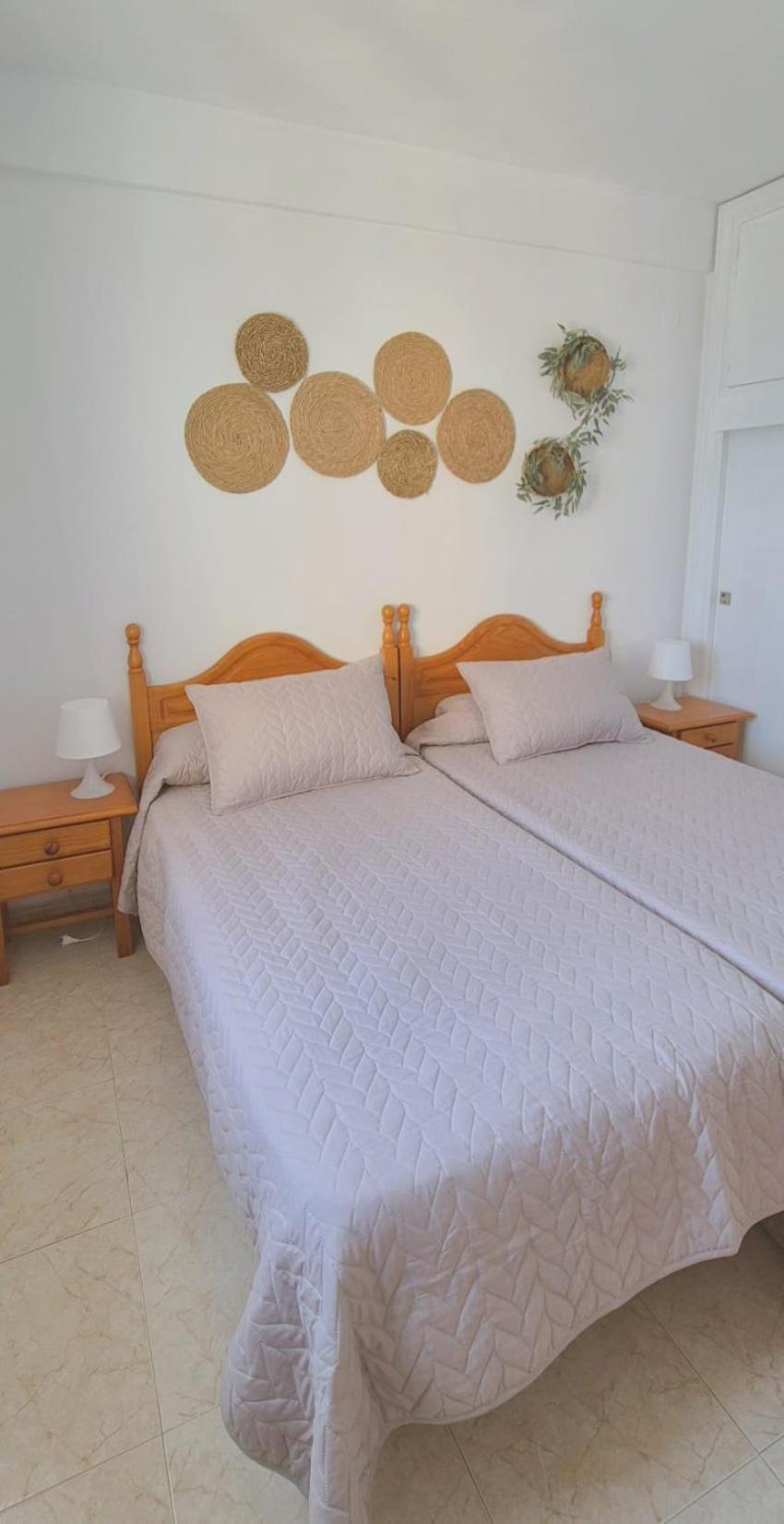 Apartamento Con Piscina En La Primera Linea De Playa De Фуeнхирола Екстериор снимка